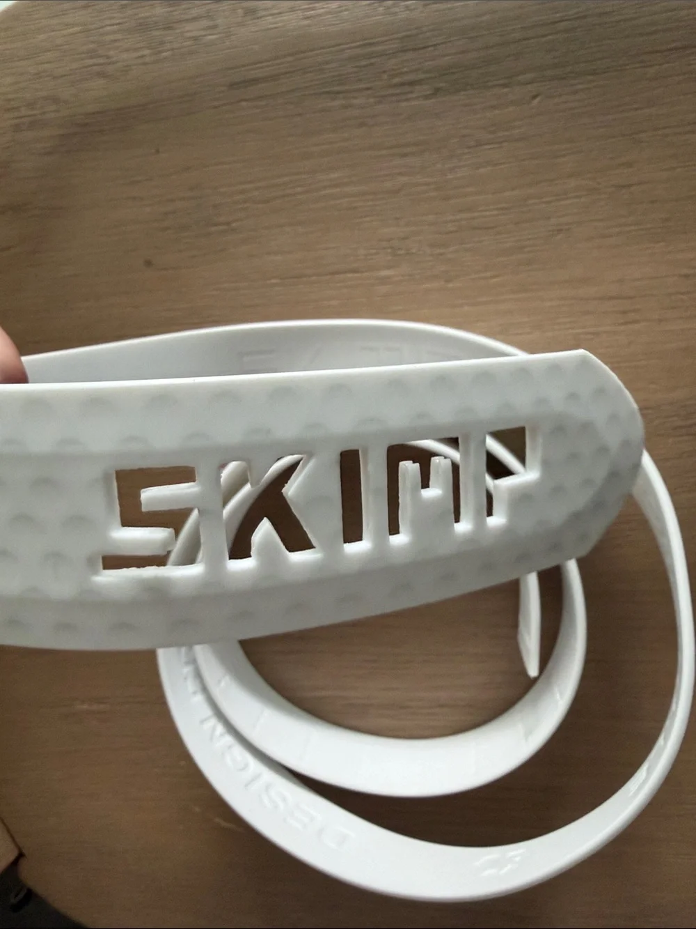 New Without Tags SKIMP We Love Colors Belt in White/Light grey